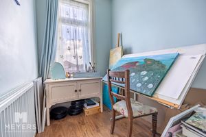 Bedroom- click for photo gallery